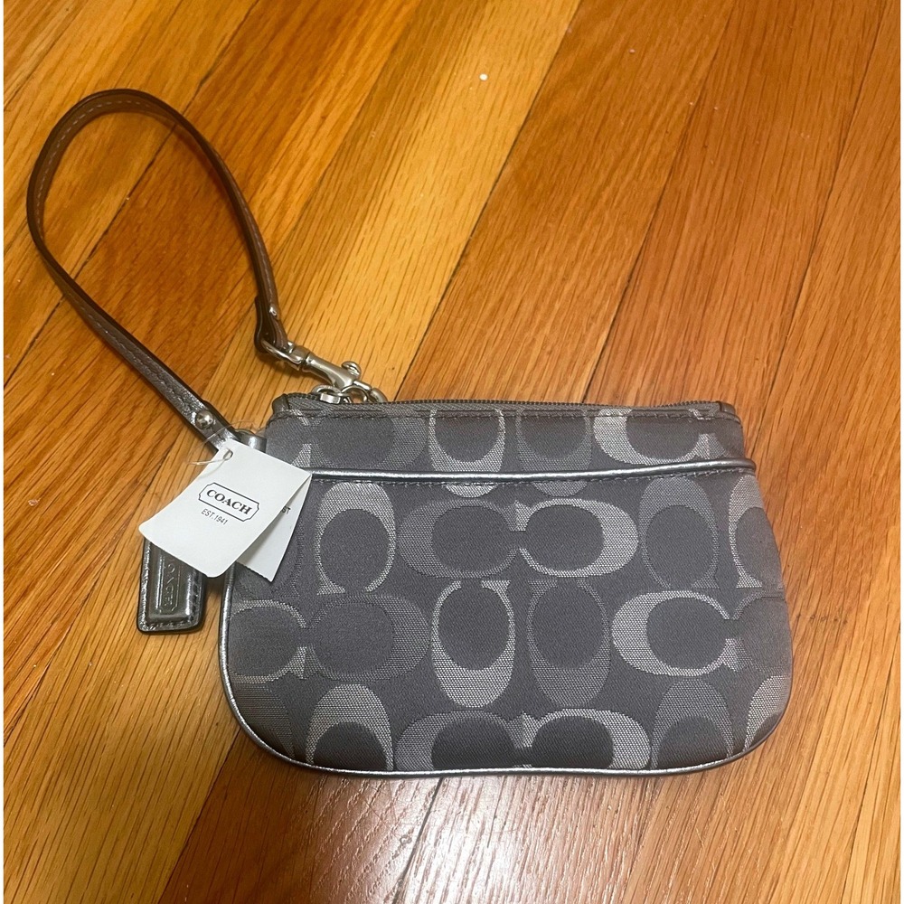 Coach Wristlet NWT Signature Jacquard Silver Grey Multi Silver Trim NEW